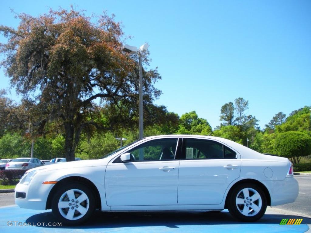 2009 Fusion SE V6 - White Suede / Charcoal Black photo #2