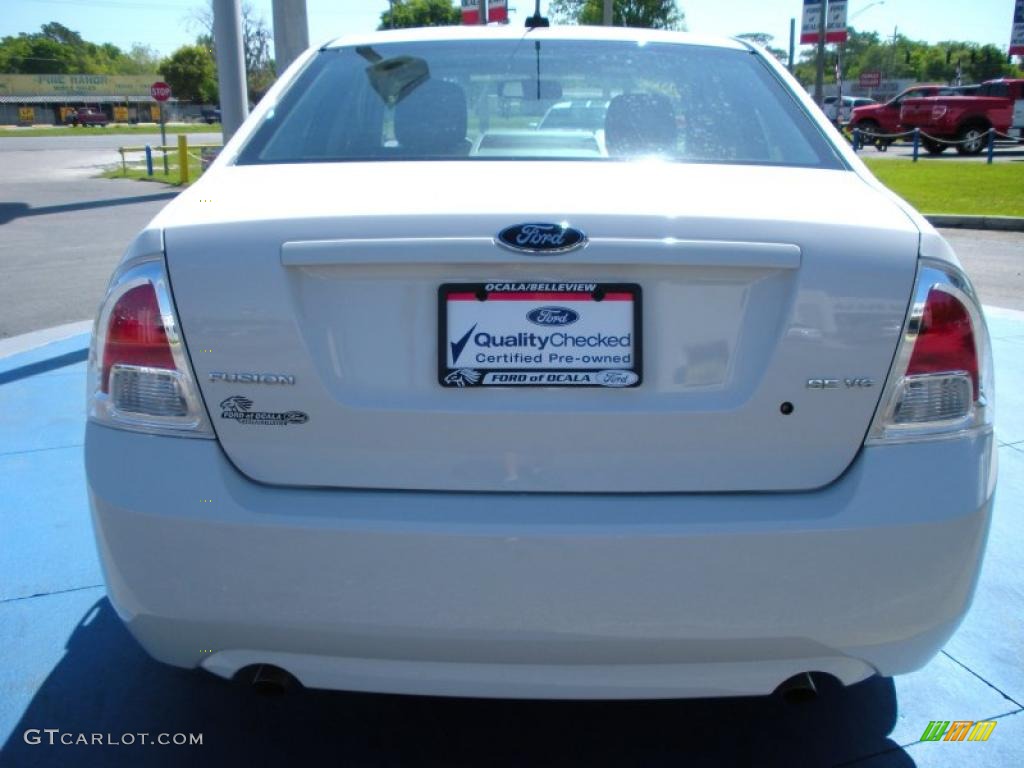 2009 Fusion SE V6 - White Suede / Charcoal Black photo #4