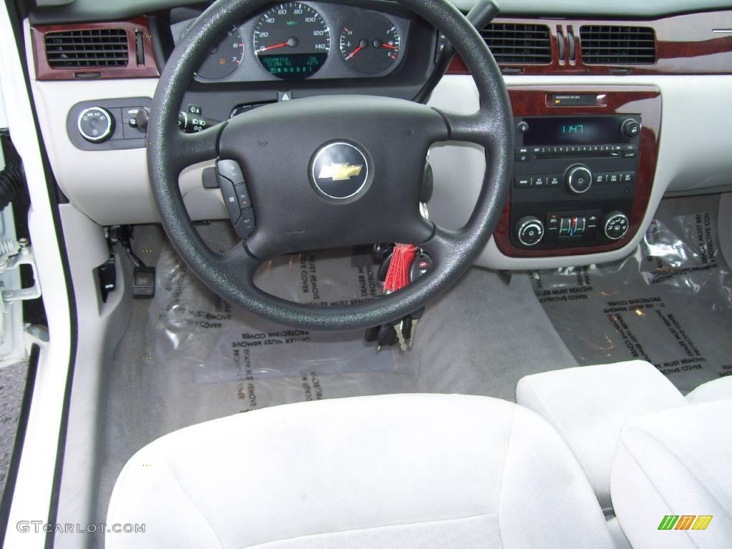 2008 Impala LT - White / Gray photo #13