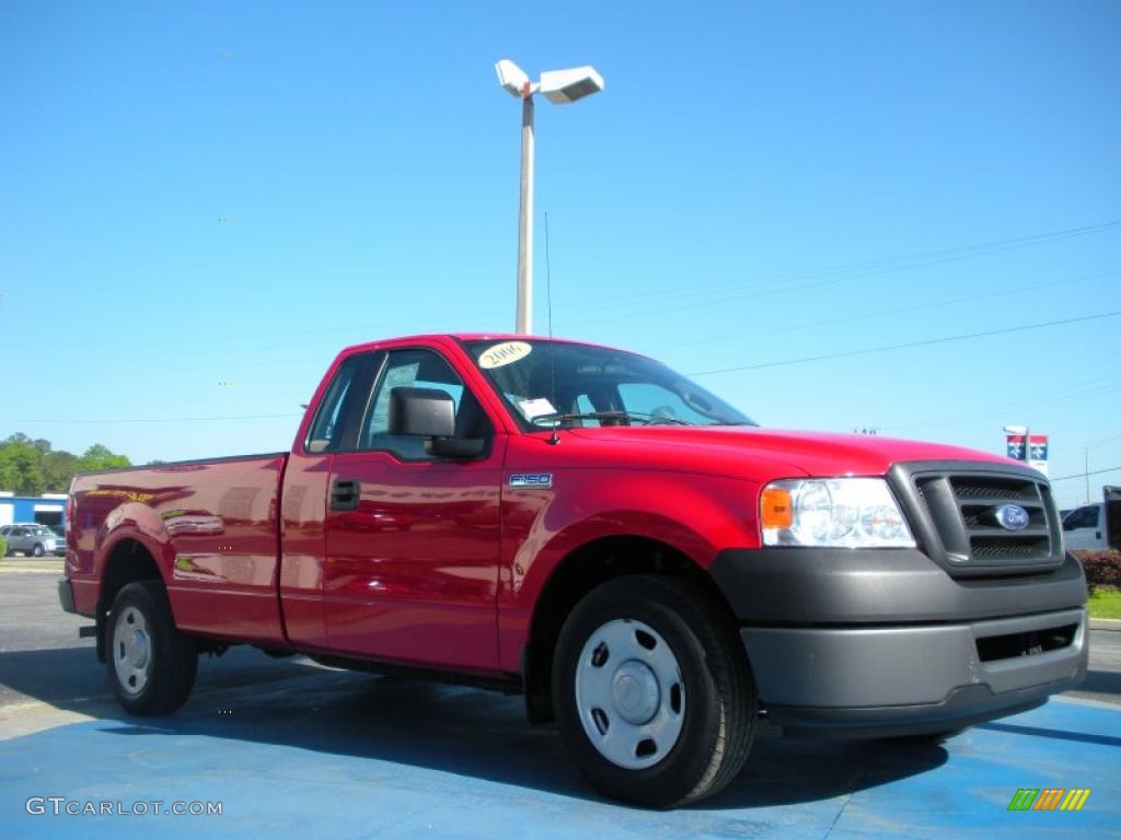 2006 F150 XL Regular Cab - Bright Red / Medium Flint photo #7