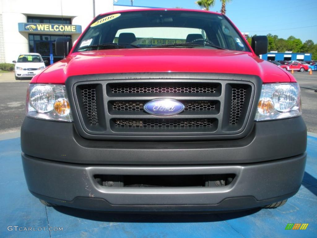 2006 F150 XL Regular Cab - Bright Red / Medium Flint photo #8