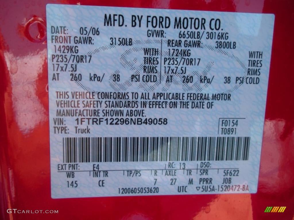 2006 F150 XL Regular Cab - Bright Red / Medium Flint photo #24
