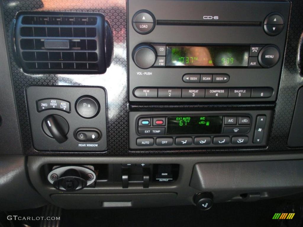 2006 F350 Super Duty Harley Davidson Crew Cab 4x4 - Black / Black photo #21