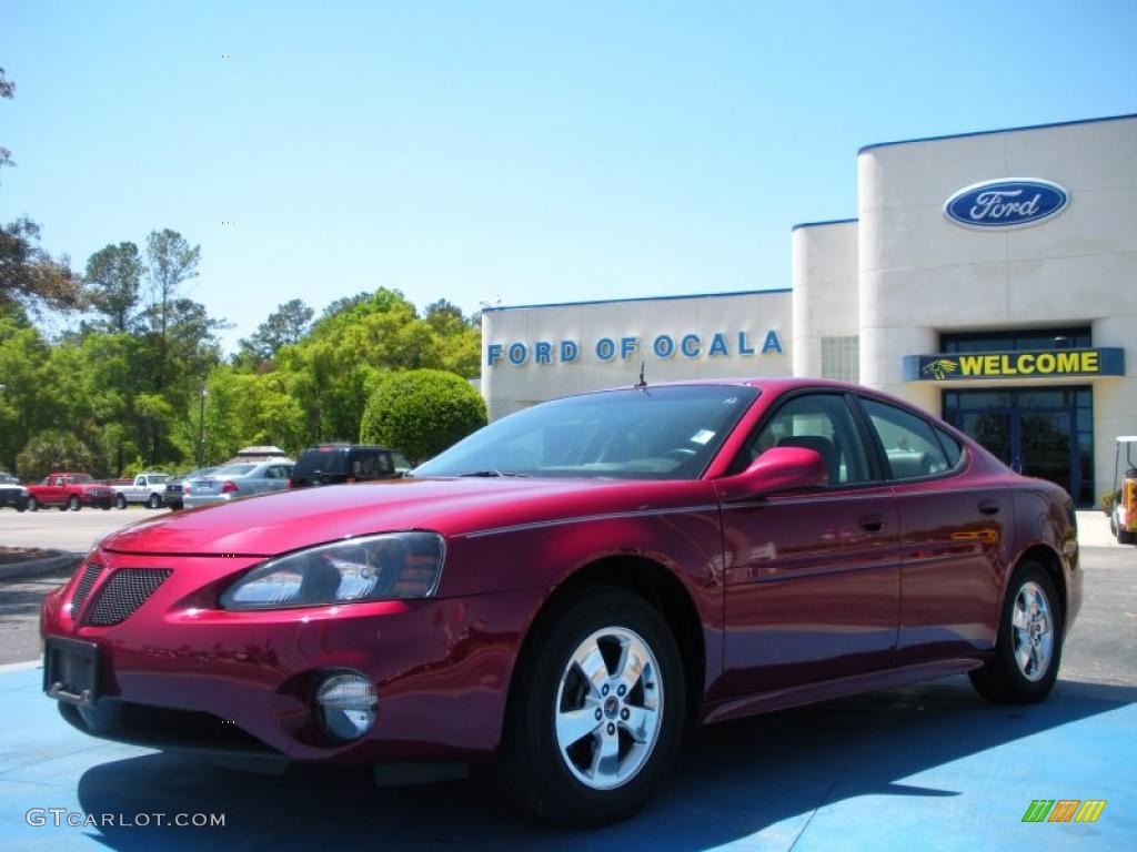 2005 Grand Prix GT Sedan - Sport Red Metallic / Dark Pewter photo #1