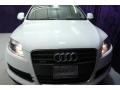 Calla White - Q7 3.6 Premium quattro Photo No. 54