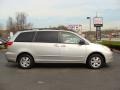 2004 Silver Shadow Pearl Toyota Sienna LE  photo #8