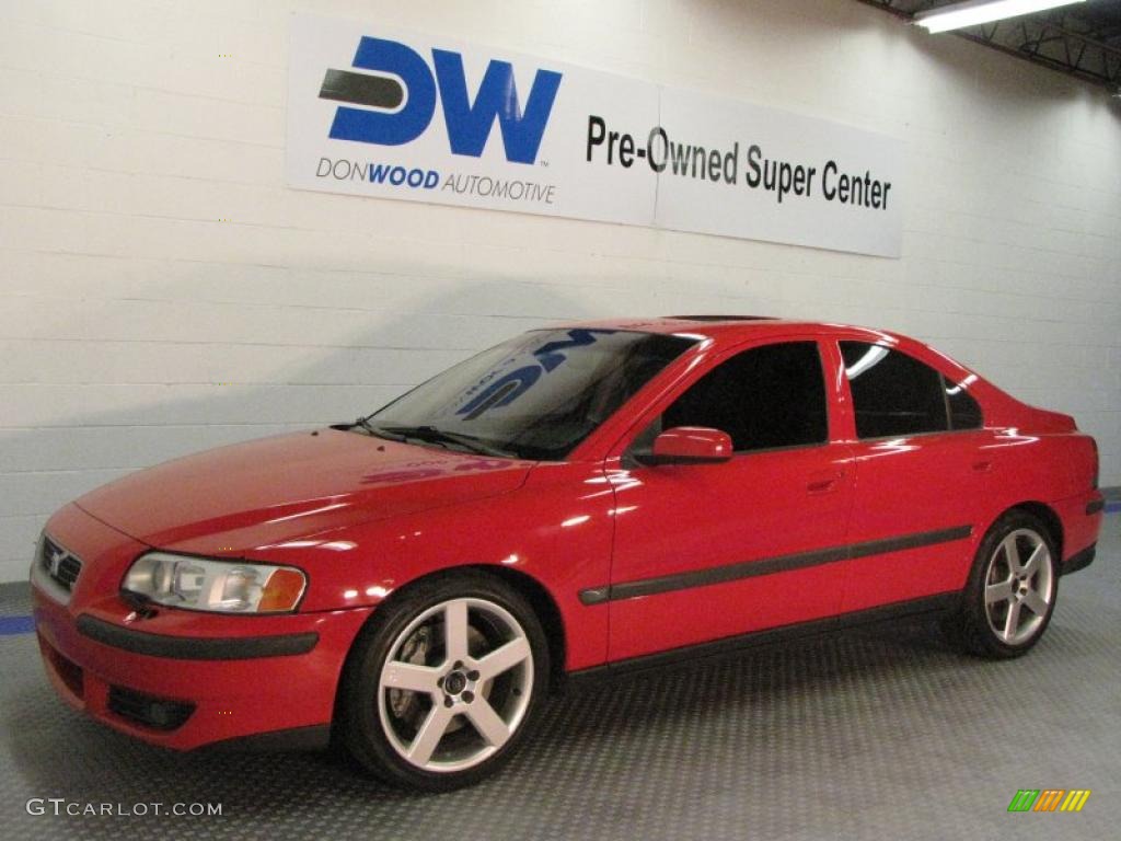 2004 S60 R AWD - Ruby Red Metallic / Nordkap Black/Blue R Metallic photo #2