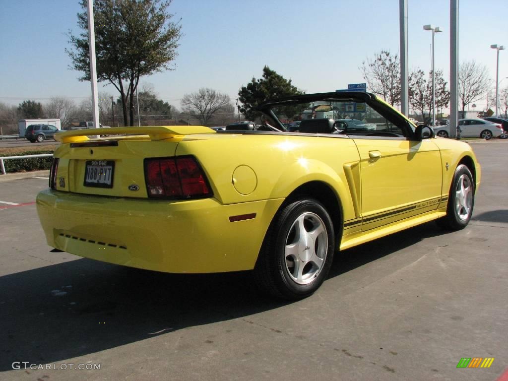 2001 Mustang V6 Convertible - Zinc Yellow Metallic / Dark Charcoal photo #5