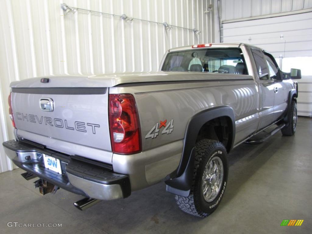 2003 Silverado 2500HD LS Extended Cab 4x4 - Light Pewter Metallic / Dark Charcoal photo #2