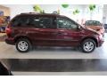 Deep Molten Red Pearl - Caravan SXT Photo No. 9