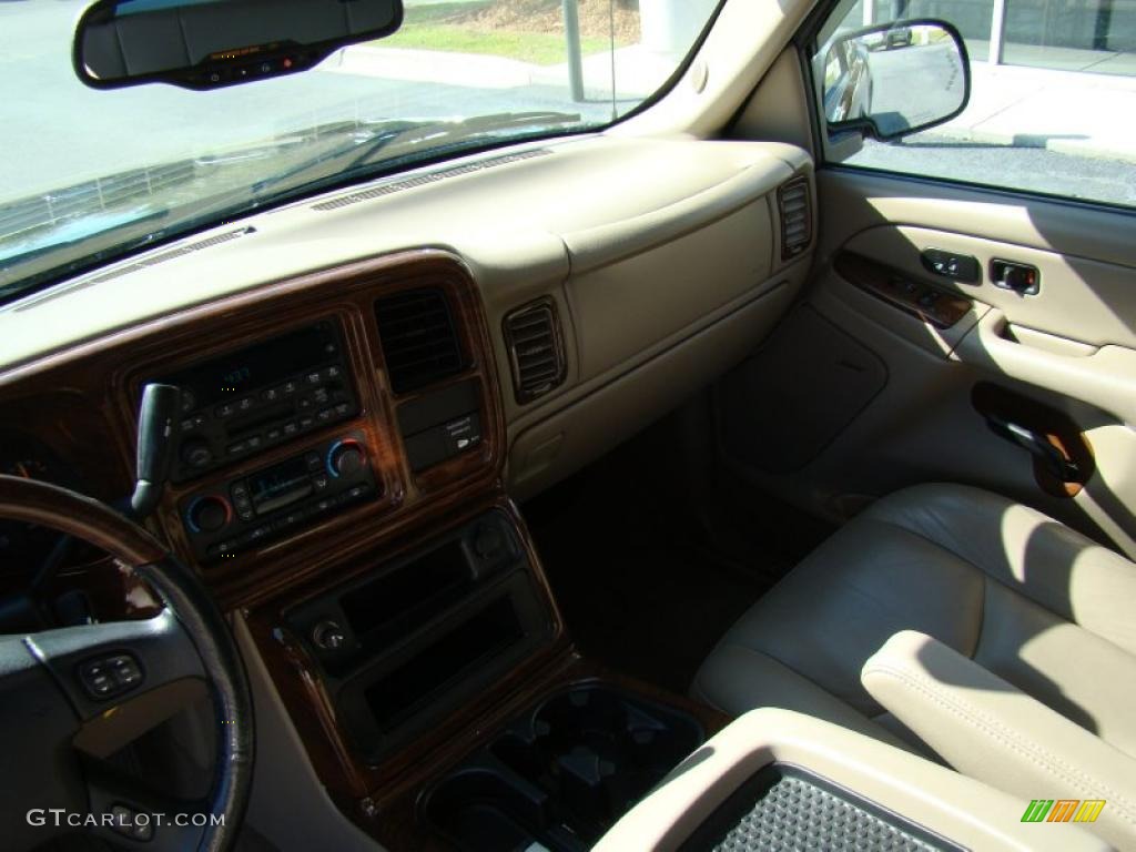 2004 Silverado 1500 LT Extended Cab - Black / Tan photo #20