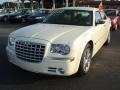 Cool Vanilla - 300 C HEMI Photo No. 1