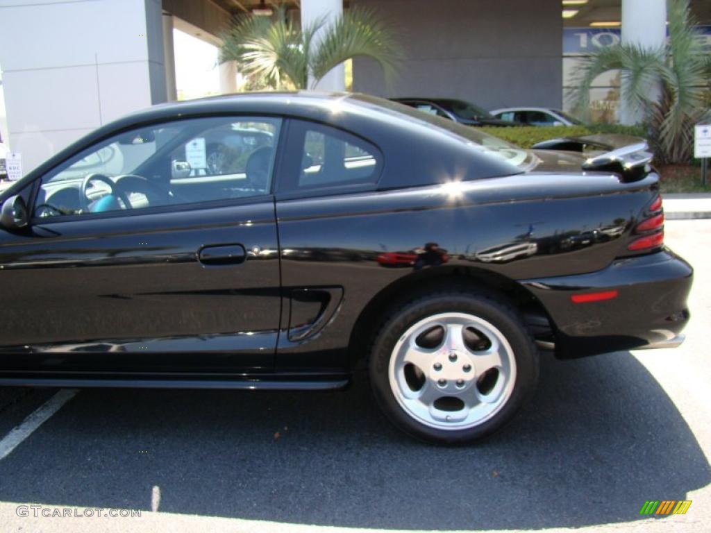 1994 Mustang Cobra Coupe - Black / Black photo #32