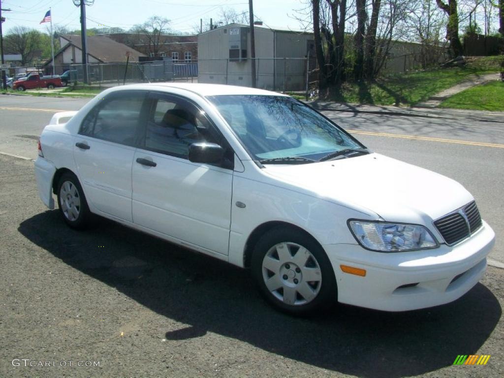 2002 Lancer ES - Innsbruck White / Gray photo #3