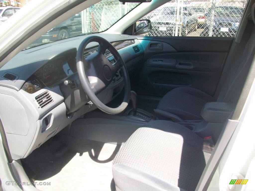 2002 Lancer ES - Innsbruck White / Gray photo #10