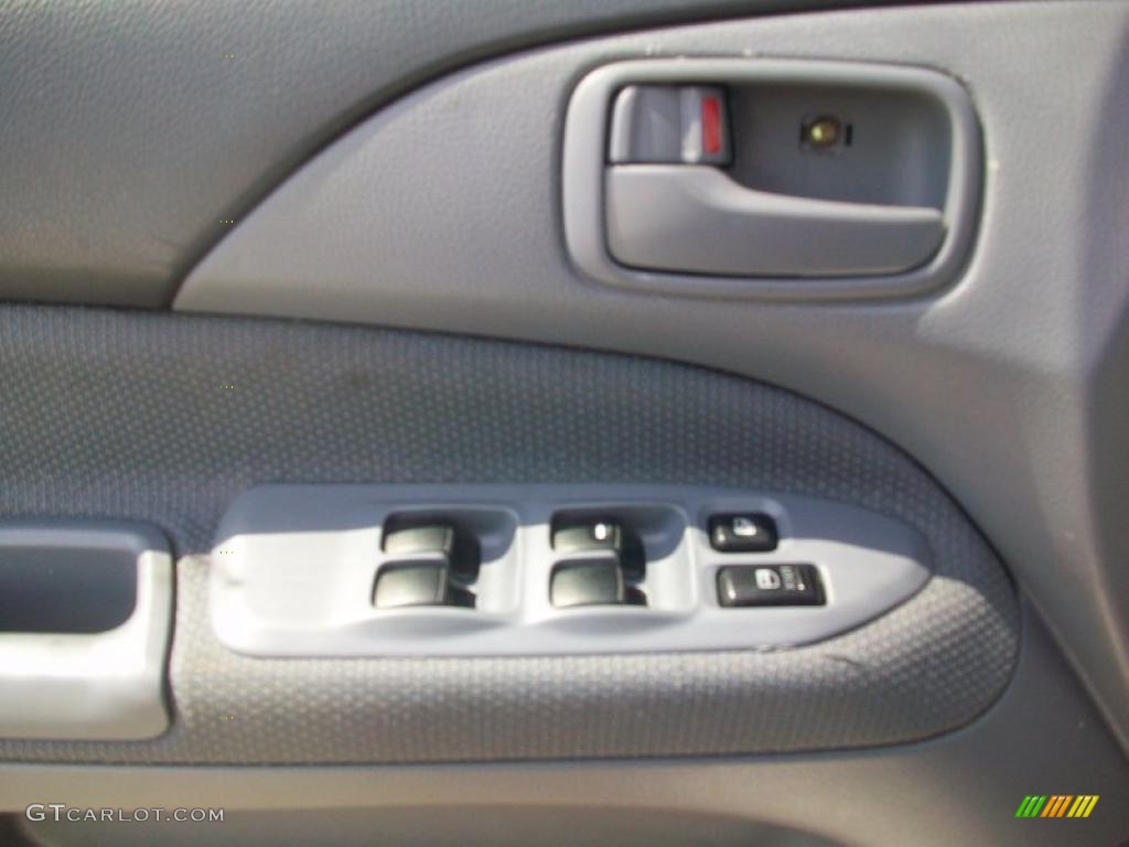 2002 Lancer ES - Innsbruck White / Gray photo #12
