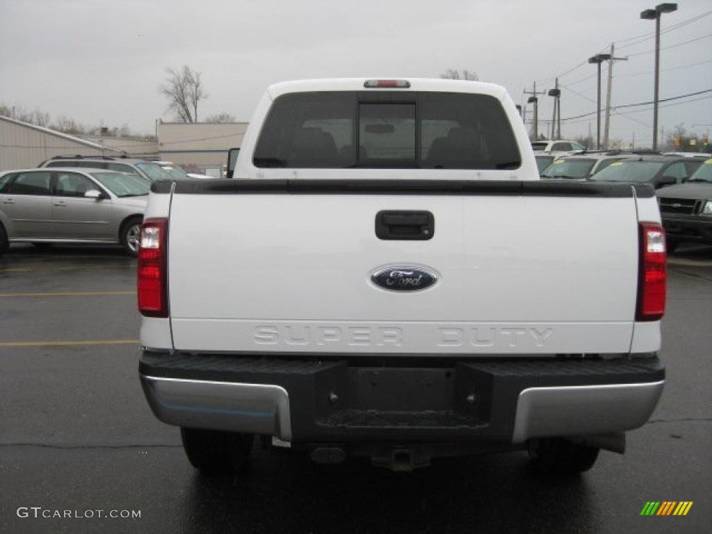 2008 F350 Super Duty Lariat Crew Cab 4x4 - Oxford White / Camel photo #4