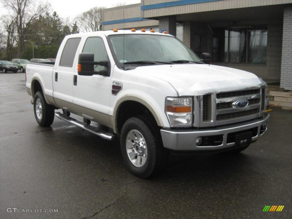2008 F350 Super Duty Lariat Crew Cab 4x4 - Oxford White / Camel photo #9