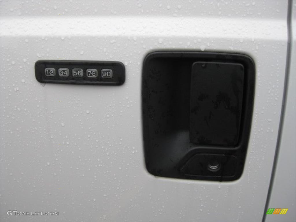 2008 F350 Super Duty Lariat Crew Cab 4x4 - Oxford White / Camel photo #20