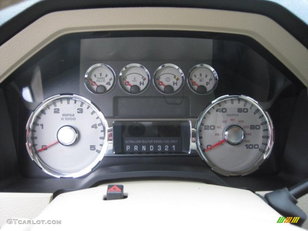 2008 F350 Super Duty Lariat Crew Cab 4x4 - Oxford White / Camel photo #27