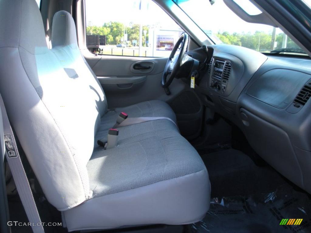1999 F150 XL Regular Cab - Woodland Green Metallic / Medium Graphite photo #14
