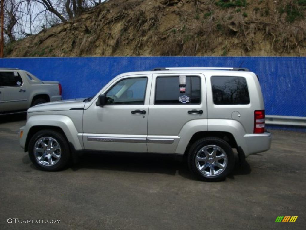 2009 Liberty Limited 4x4 - Light Graystone Pearl / Light Pebble Beige photo #2