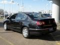 Deep Black - Passat 2.0T Sedan Photo No. 4