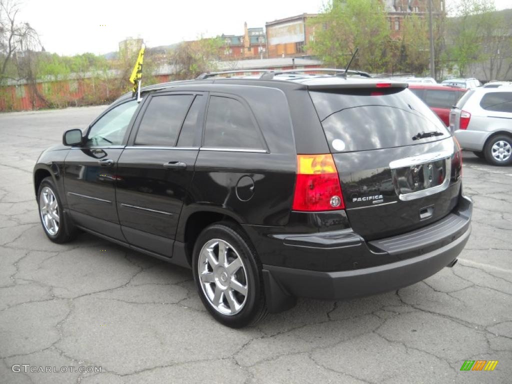2008 Pacifica Touring AWD - Brilliant Black Crystal Pearlcoat / Pastel Slate Gray photo #4