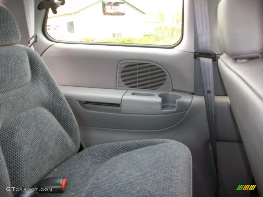 1996 Caravan  - Island Teal Metallic / Gray photo #14