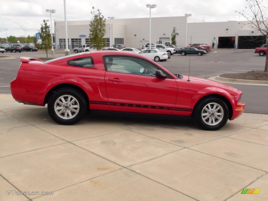 2006 Mustang V6 Premium Coupe - Torch Red / Red/Dark Charcoal photo #5