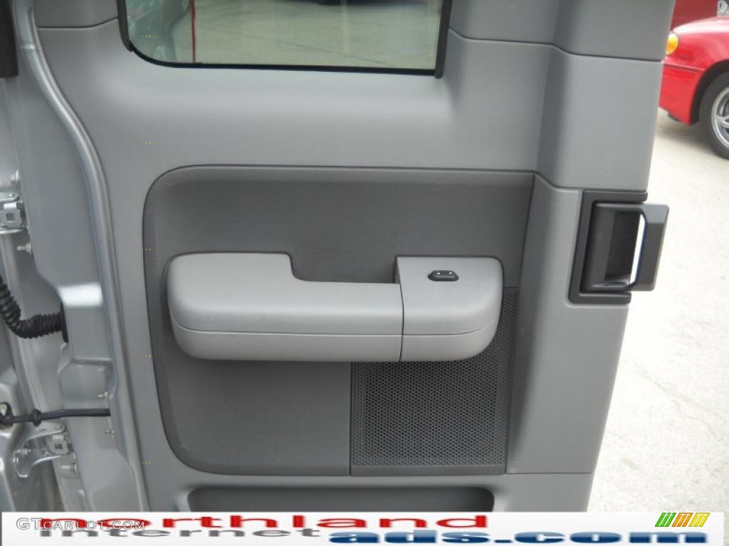 2006 F150 XLT SuperCab 4x4 - Silver Metallic / Medium/Dark Flint photo #13