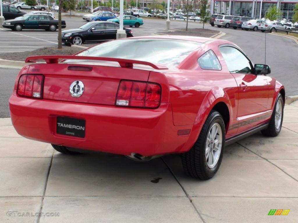 2006 Mustang V6 Premium Coupe - Torch Red / Red/Dark Charcoal photo #8