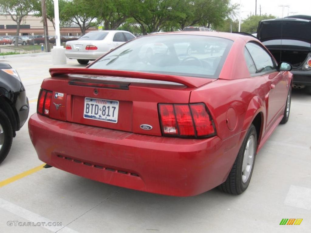 2000 Mustang V6 Coupe - Laser Red Metallic / Medium Graphite photo #4
