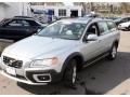 Electric Silver Metallic - XC70 AWD Photo No. 2