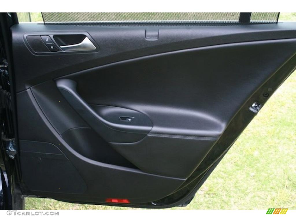 2009 Passat Komfort Sedan - Deep Black / Deep Black photo #26