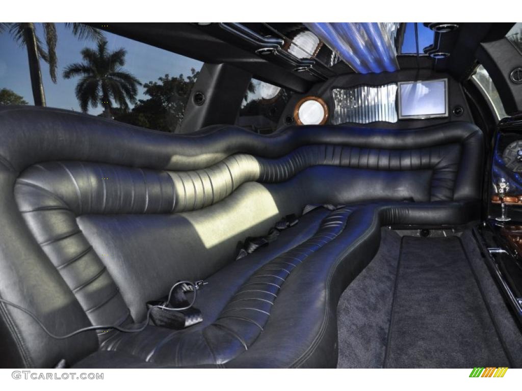 2007 Town Car Executive Limousine - Black / Black photo #8