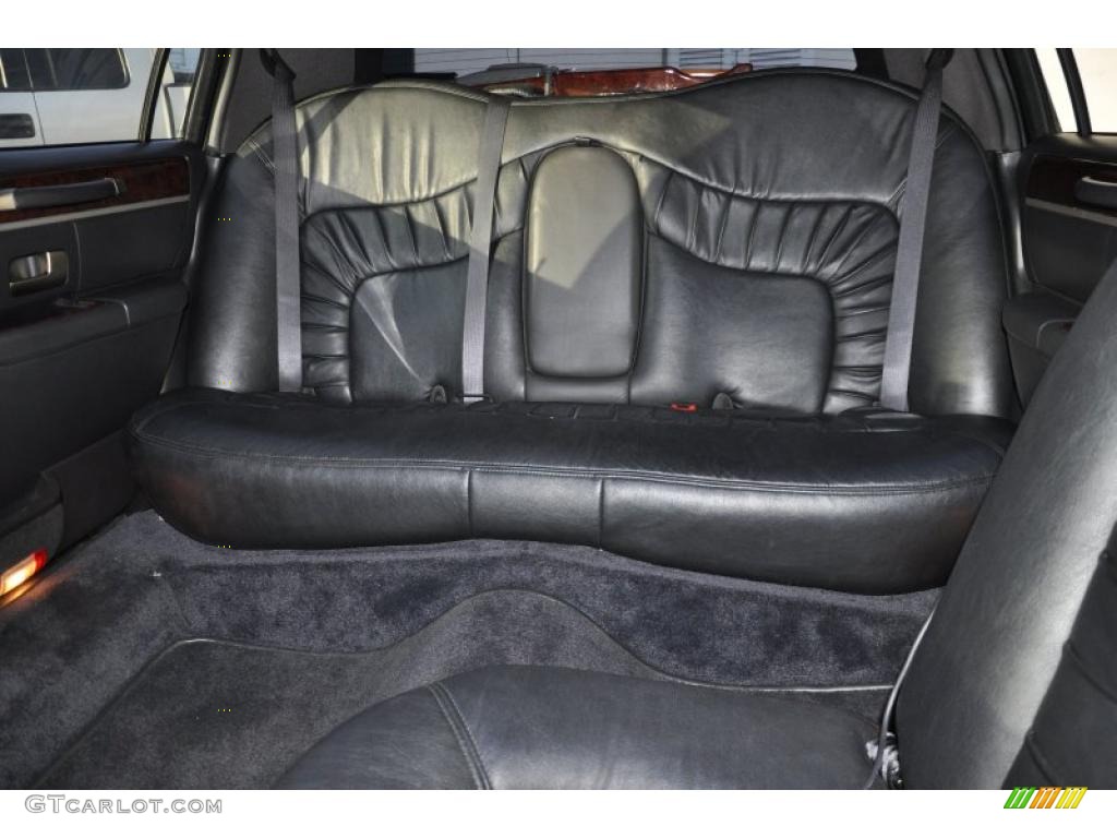 2007 Town Car Executive Limousine - Black / Black photo #11