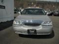 2009 Silver Birch Metallic Lincoln Town Car Signature Limited  photo #2
