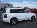 Super White - Highlander V6 4WD Photo No. 2