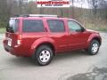 Red Brawn - Pathfinder S 4x4 Photo No. 2