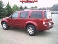Red Brawn - Pathfinder S 4x4 Photo No. 6