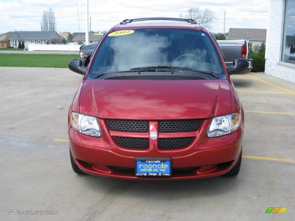 2003 Grand Caravan EX - Inferno Red Tinted Pearl / Gray photo #2