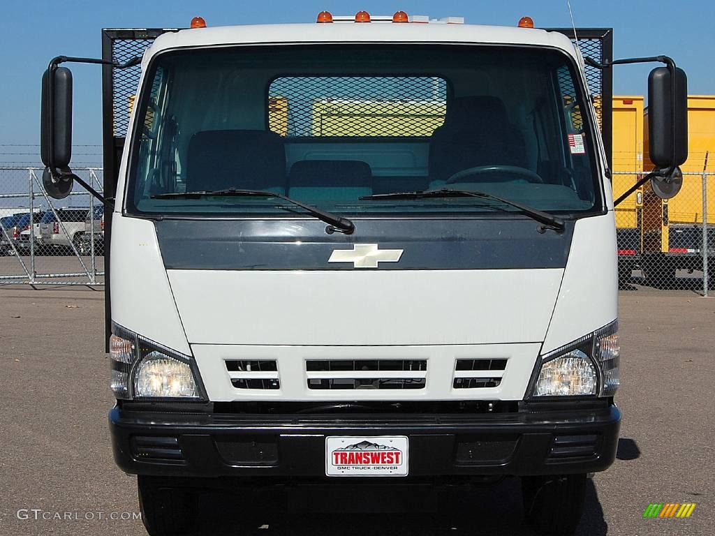 2006 W Series Truck W4500 Commercial Flat Bed Truck - White / Gray photo #2