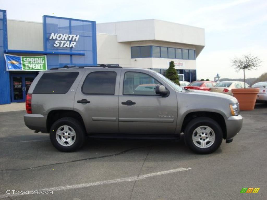 2007 Tahoe LS 4x4 - Graystone Metallic / Ebony photo #2