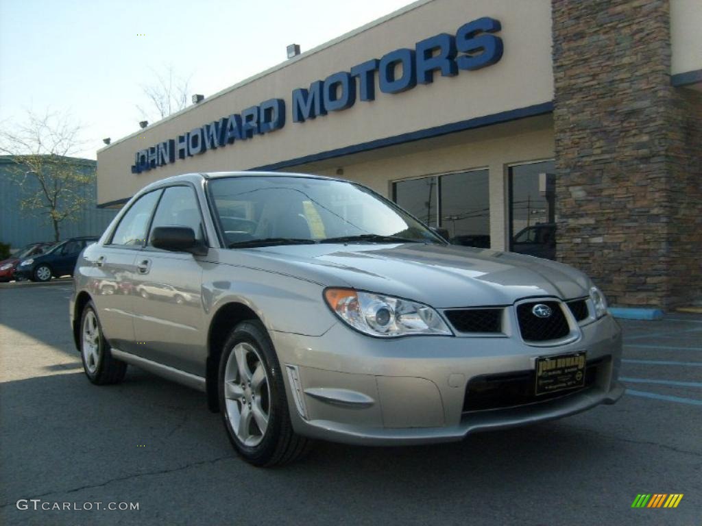 2007 Impreza 2.5i Sedan - Crystal Gray Metallic / Anthracite Black photo #1