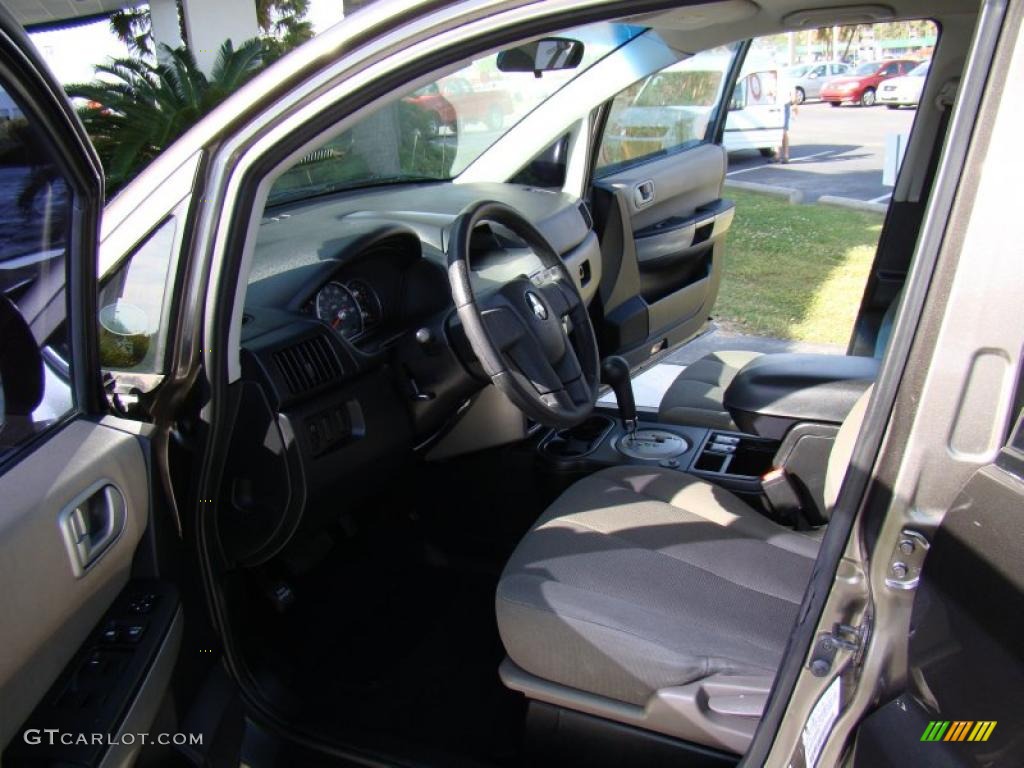 2004 Endeavor LS - Mineral Beige Pearl / Sandblast Beige photo #10