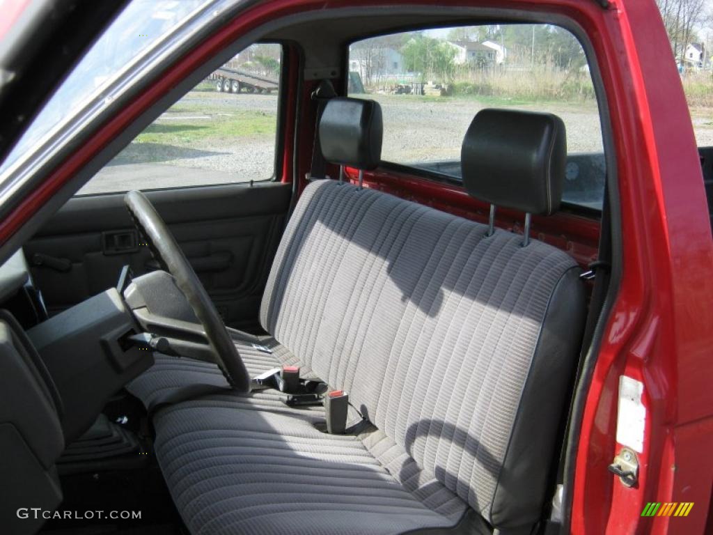 1992 Hardbody Truck Regular Cab - Aztec Red / Gray photo #6