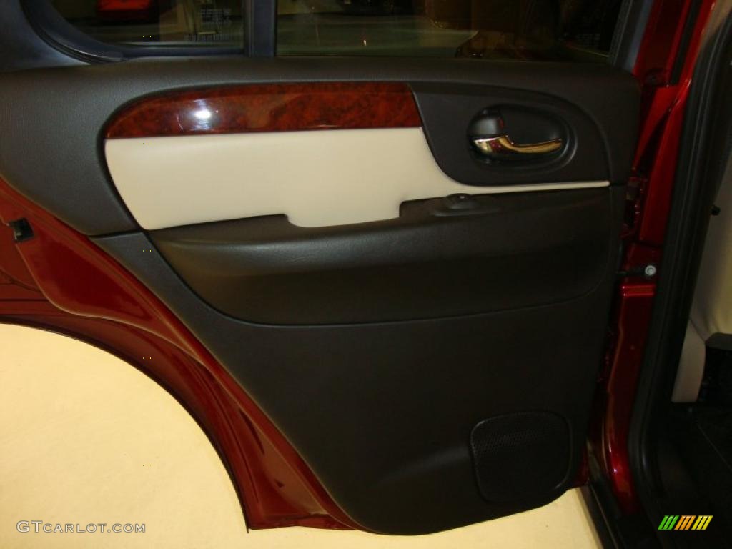 2008 9-7X 5.3i - Lingonberry Red Metallic / Desert Sand photo #22