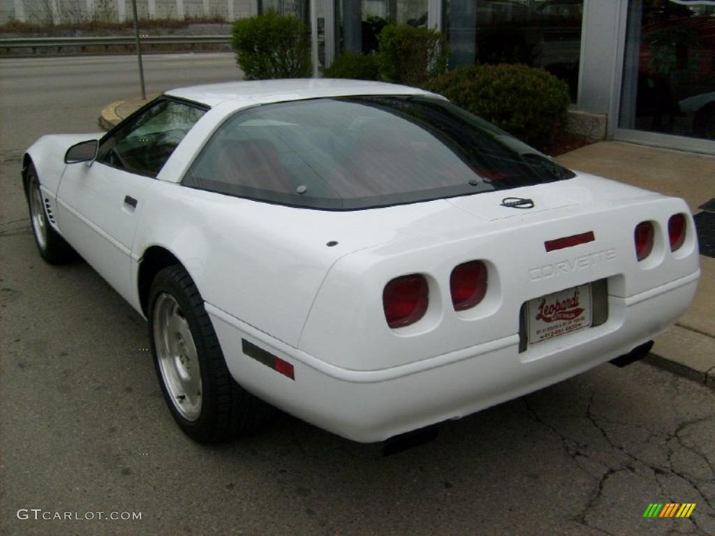 1995 Corvette Coupe - Arctic White / Red photo #3