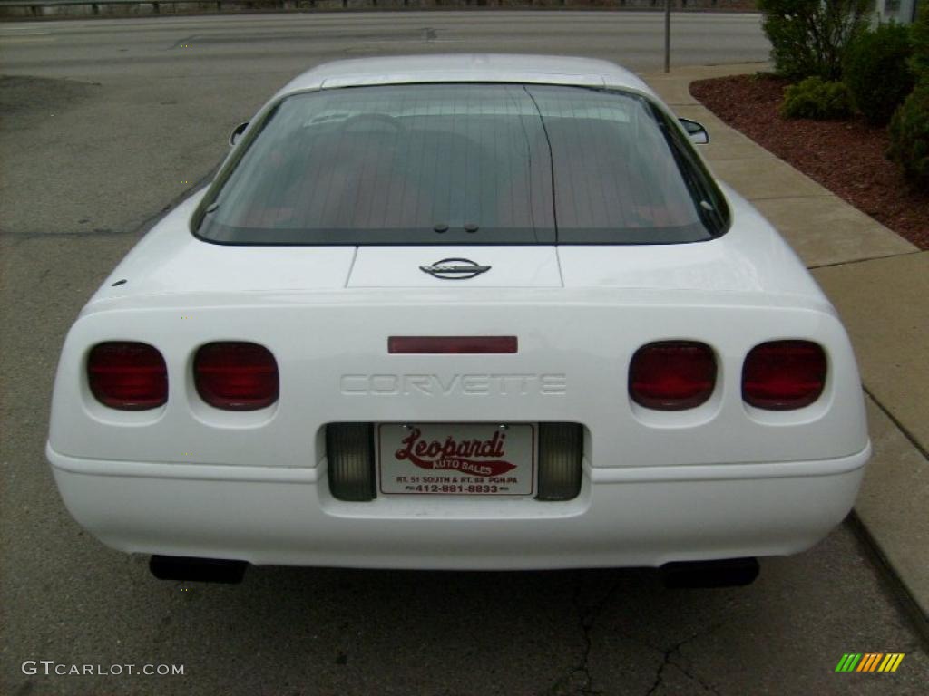 1995 Corvette Coupe - Arctic White / Red photo #4